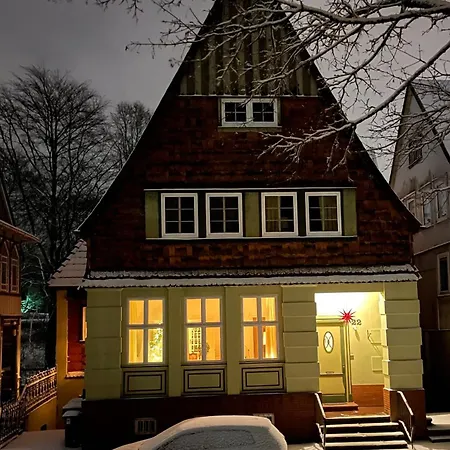 Wunderschoenes Fuer Familien Im Harz In Historischer Stadtvilla Im Herzen Zellerfelds Apartment *